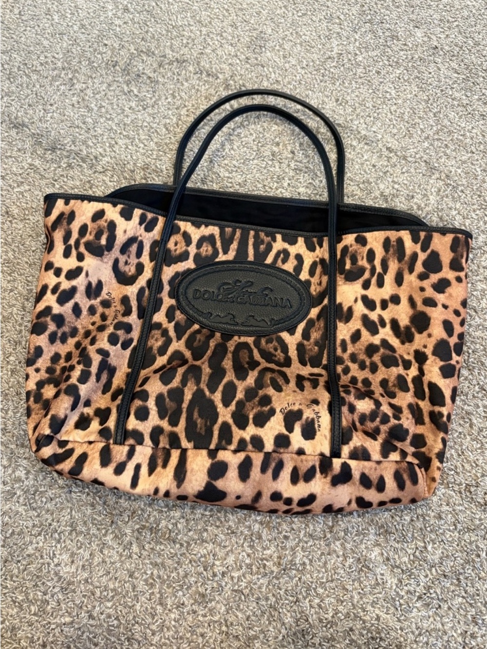 LIKE NEW DOLCE & GABBANA LEPORD PRINT TOTE💗💗💗